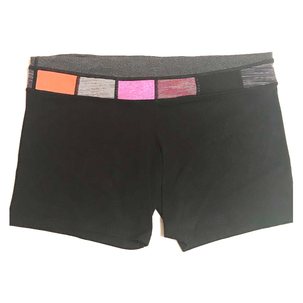 Lululemon Reverse Groove Short